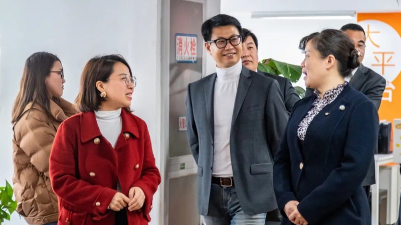 文化传媒公司加盟合同模板：关键要素与注意事项**